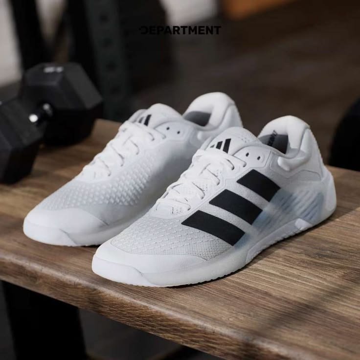 jenis sepatu training
